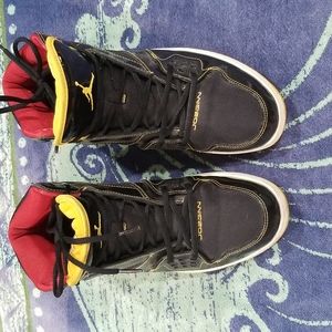 Men's Jordan High Tops Black, Red and Yellow Size 12